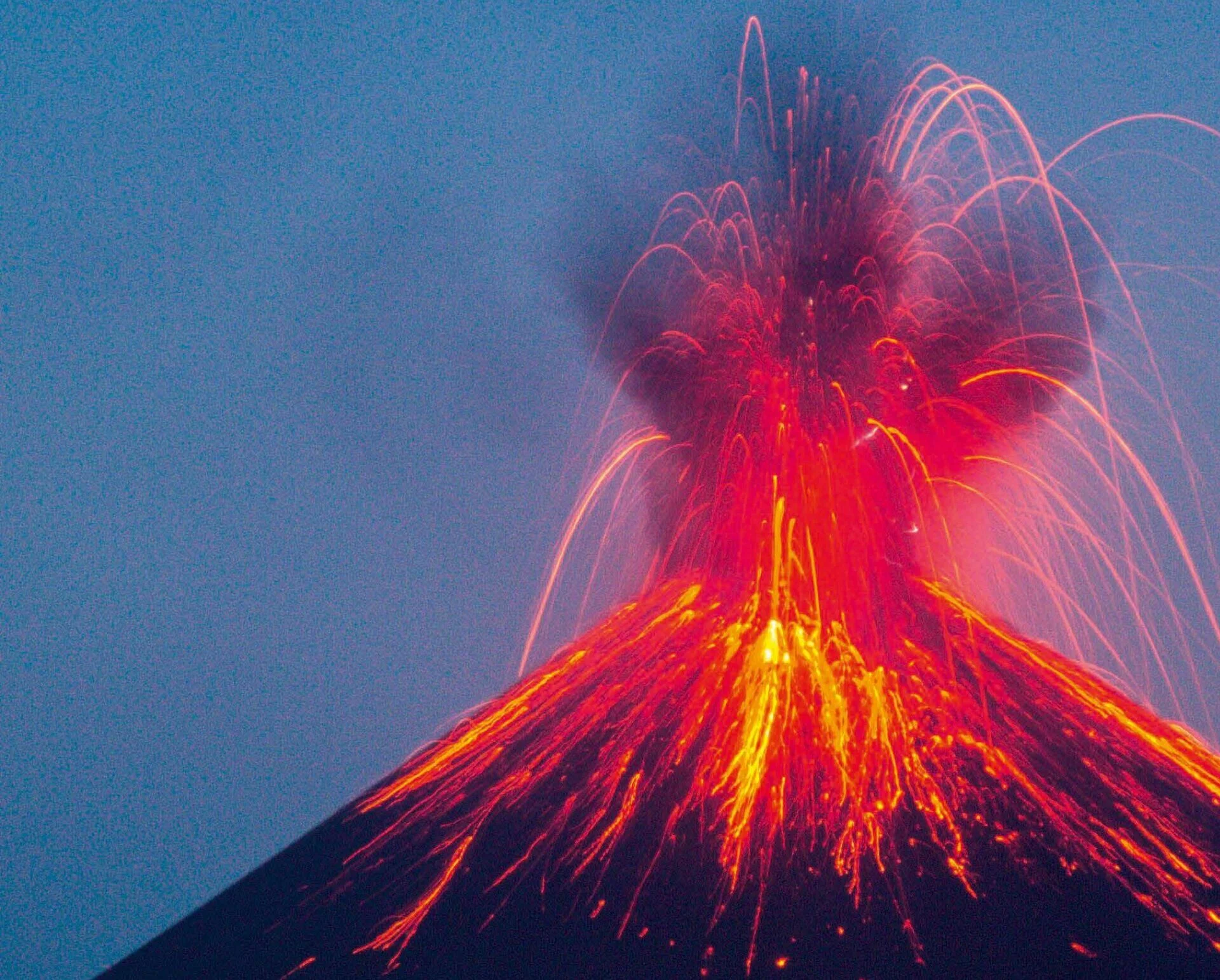 Expérience du volcan en éruption